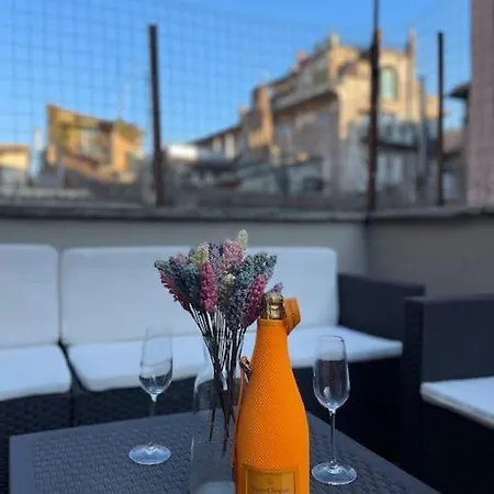Attico Loft Con Terrazza Via Dei Coronari - Апартаменты *